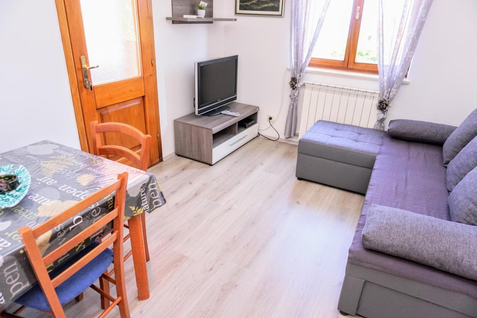 Apartment Stefica Crveni Vrh Luaran gambar
