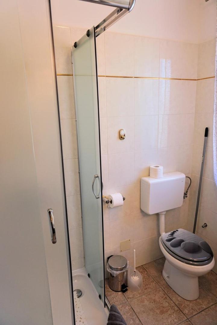 Apartment Stefica Crveni Vrh Luaran gambar