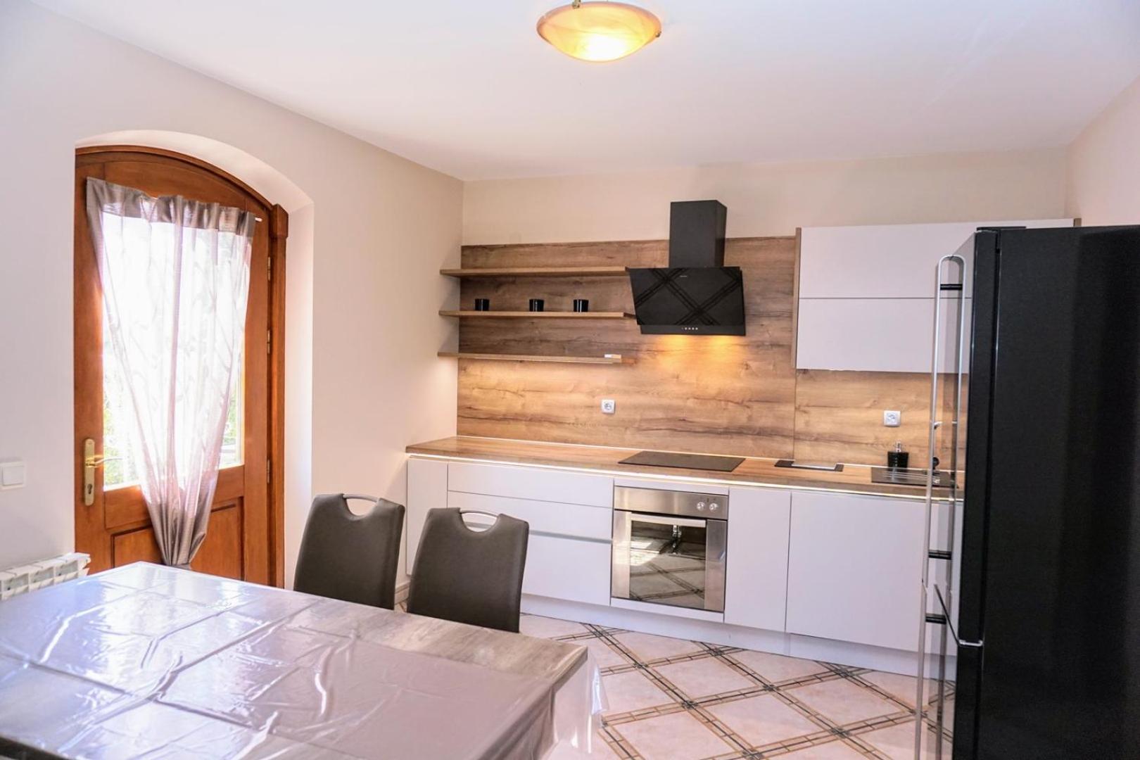 Apartment Stefica Crveni Vrh Luaran gambar