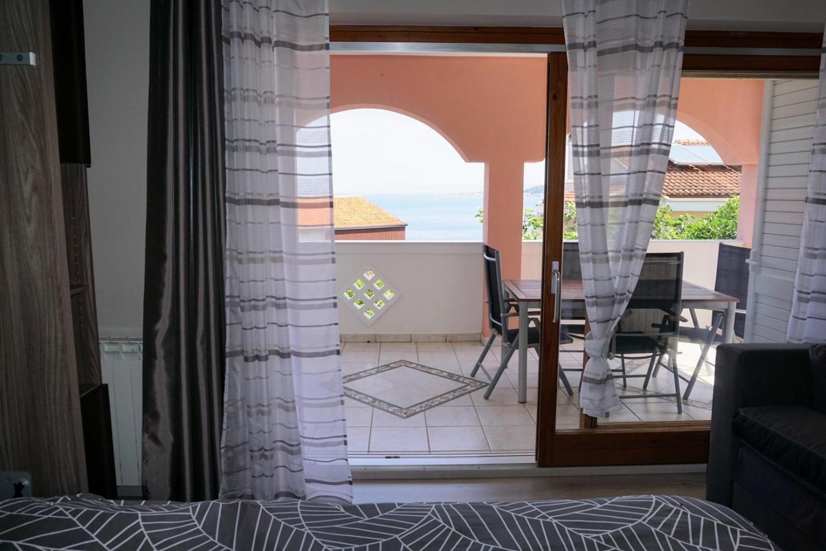 Apartment Stefica Crveni Vrh Luaran gambar