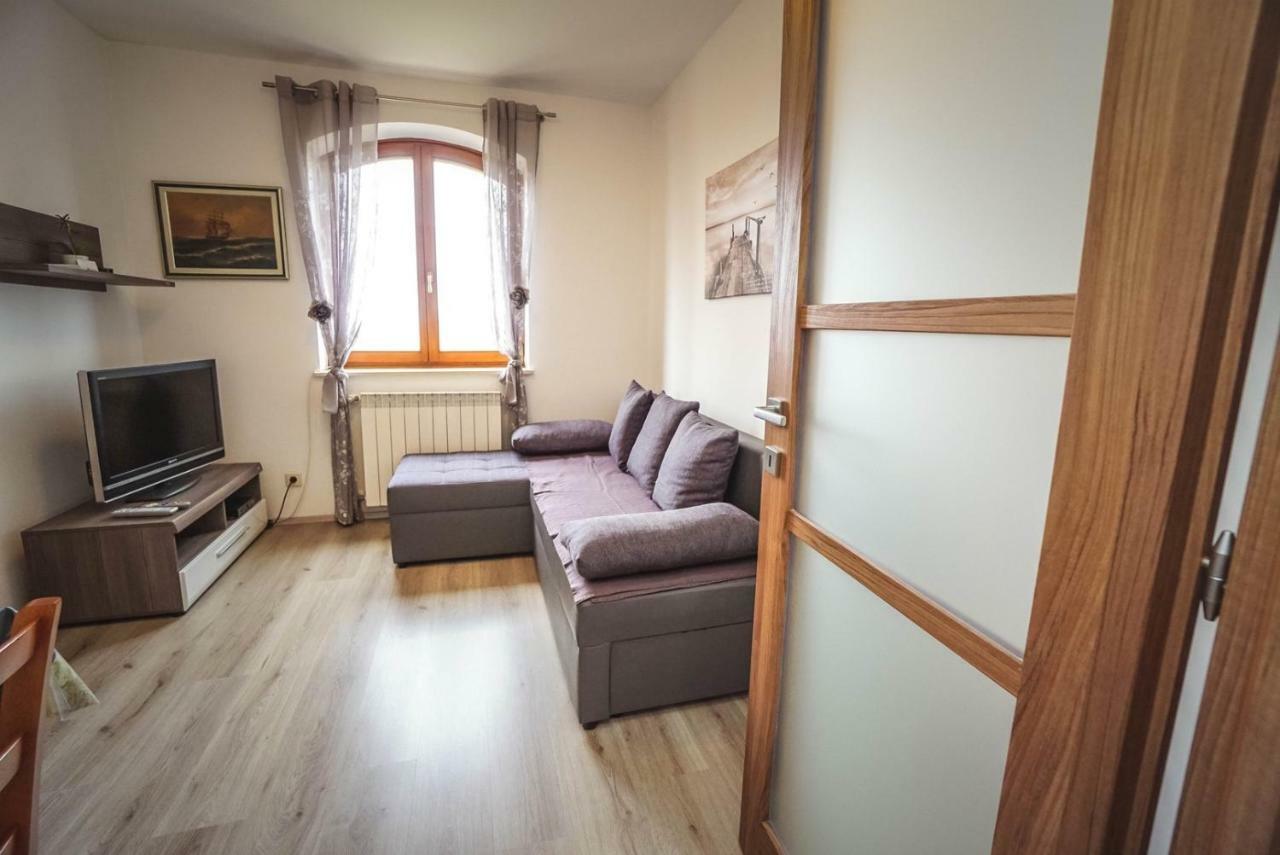 Apartment Stefica Crveni Vrh Luaran gambar
